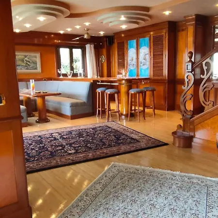 Apartment Saint Luxury 4 Pers Sea View Parking